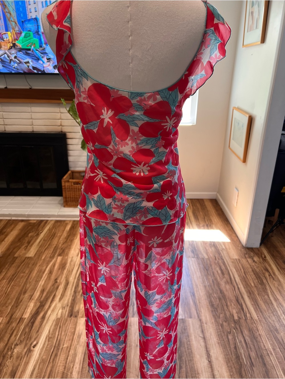 Josie Sheer Floral Pink Cap-Sleeve Pajama Set with matching Robe - Picture 5 of 7